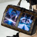 Дом моды Louis Vuitton встроил гибкий дисплей в дамскую сумочку