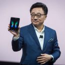 К релизу готов: Galaxy Fold снова показали на живом видео